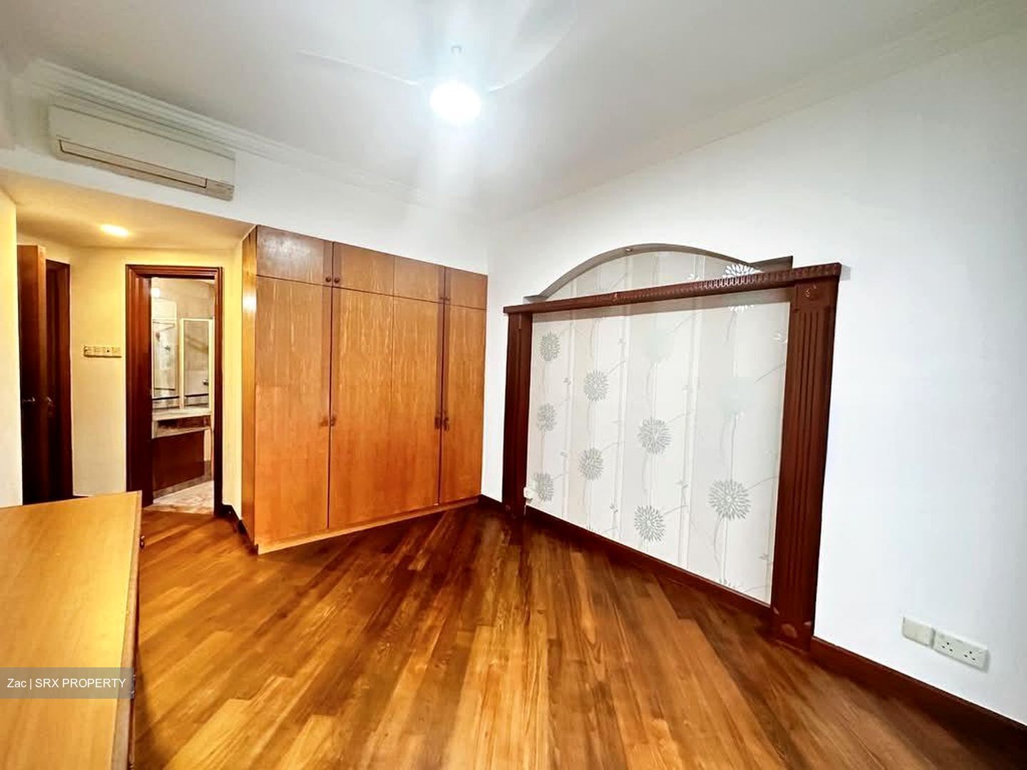 Glendale Park (D23), Condominium #556466031